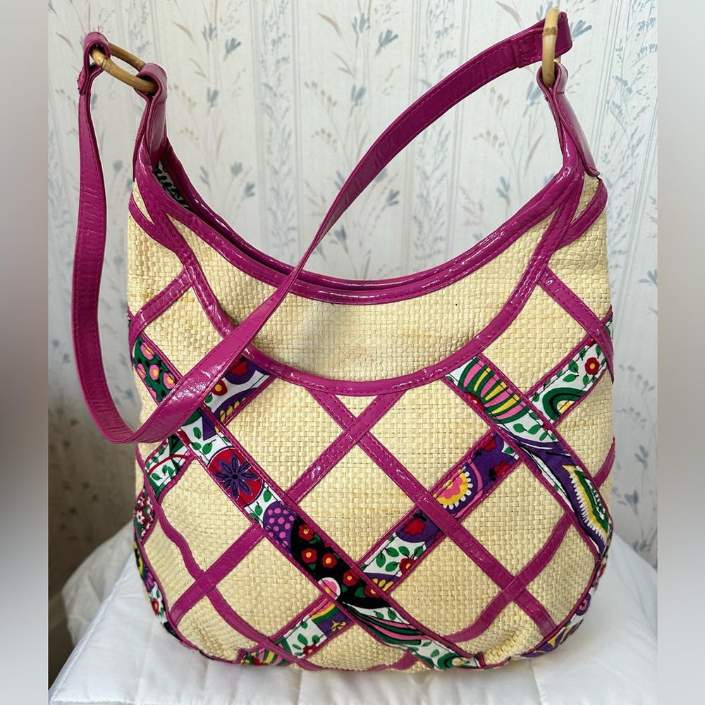 Vera Bradley Pink and Cream Shoulder Bag & Wristlet Set - Picture 2 of 16